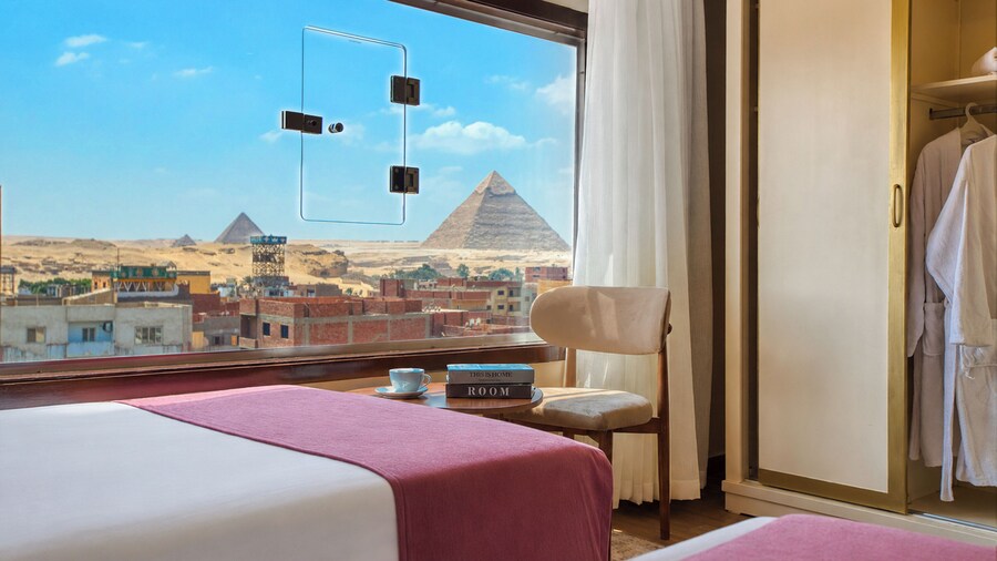 Premium Pyramids Palace INN