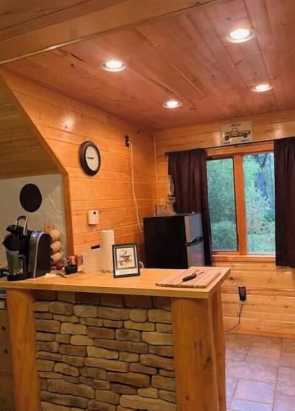 Lobby - Little Susitna River Vacation Home Sleeps 7 Guests (Palmer)