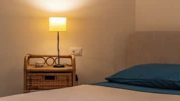 Villa, vista mare | Ferro/asse da stiro, Wi-Fi gratuito