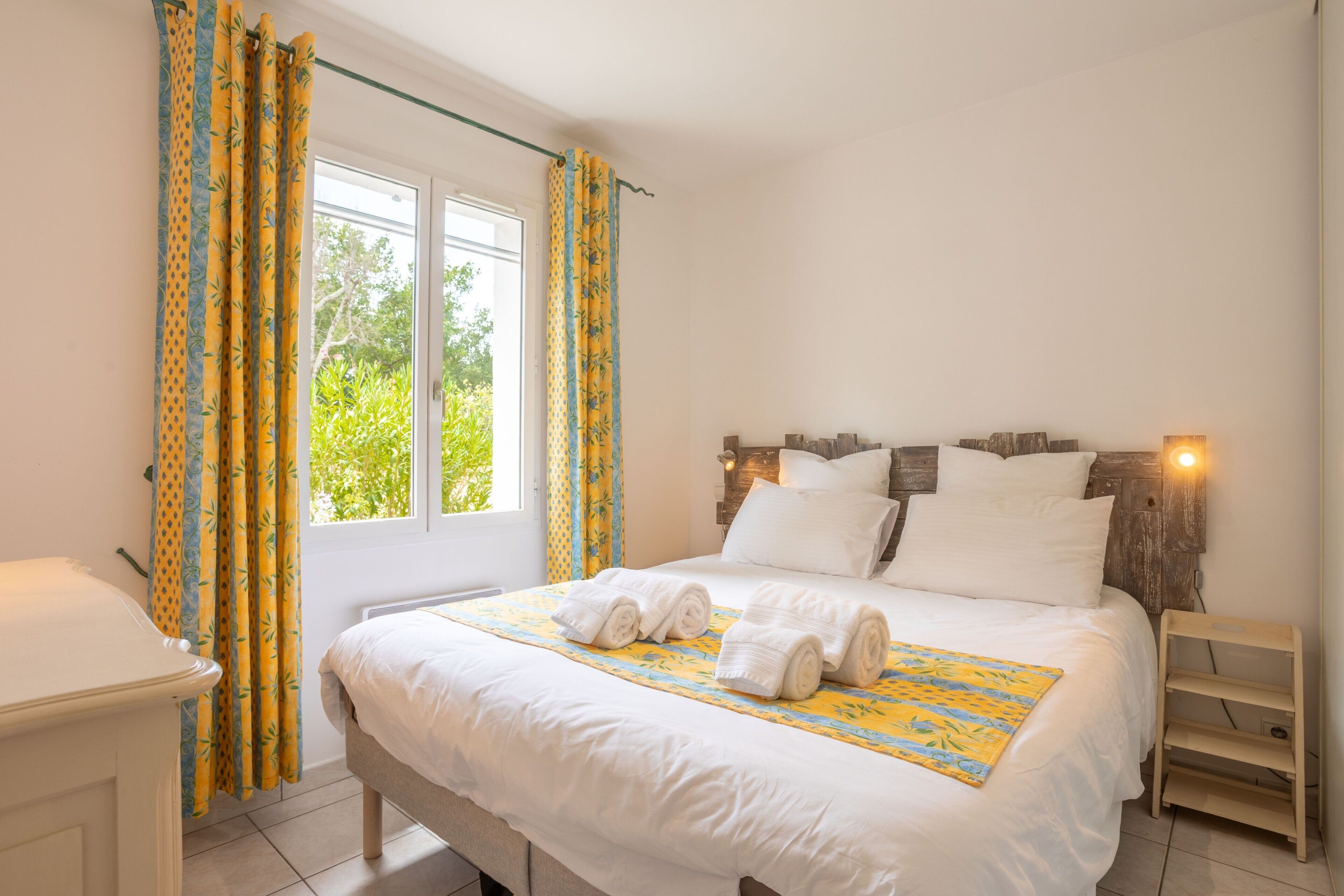 1 chambre, fer et planche à repasser, Wi-Fi, draps fournis