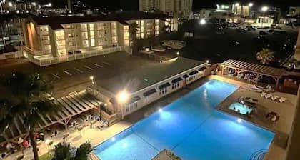 Gulfview Condo-Panoramic View and Beach Access