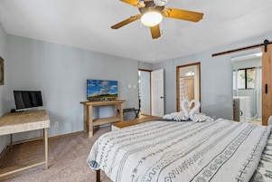 House, Multiple Beds (Stringer Munds Park) | 4 bedrooms, individually decorated, individually furnished, bed sheets