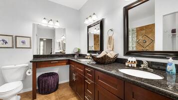 Condo, Multiple Beds, Garden View (Southern #1083 Mesa) | Bathroom | Towels, toilet paper