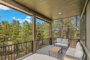 House, Multiple Beds, Garden View (Valerian Flagstaff) | Balcony view - Valerian Flagstaff (Flagstaff)