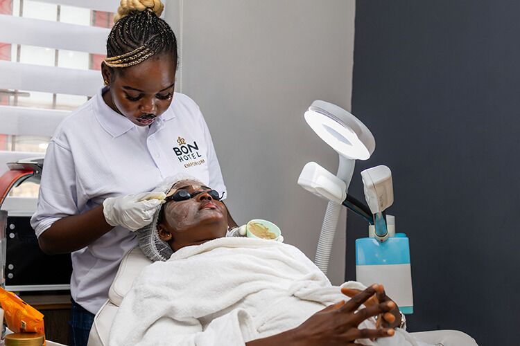 Couples treatment room(s), body treatments, aromatherapy