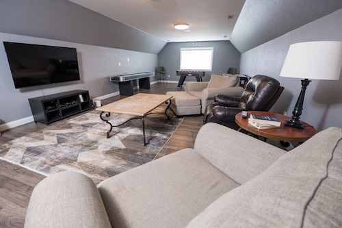 Beautiful 4-Bedroom Modern Farmhouse located outside of Saint Joseph, IL