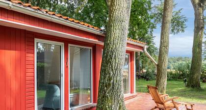 Holiday Home 'Rotes Haus' with Private Terrace, Garden and Wi-Fi