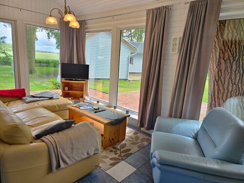 Maison de vacances 'Rotes Haus' avec terrasse privée, jardin et Wi-Fi