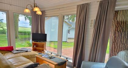 Maison de vacances 'Rotes Haus' avec terrasse privée, jardin et Wi-Fi