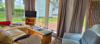 Holiday Home 'Rotes Haus' with Private Terrace, Garden and Wi-Fi
