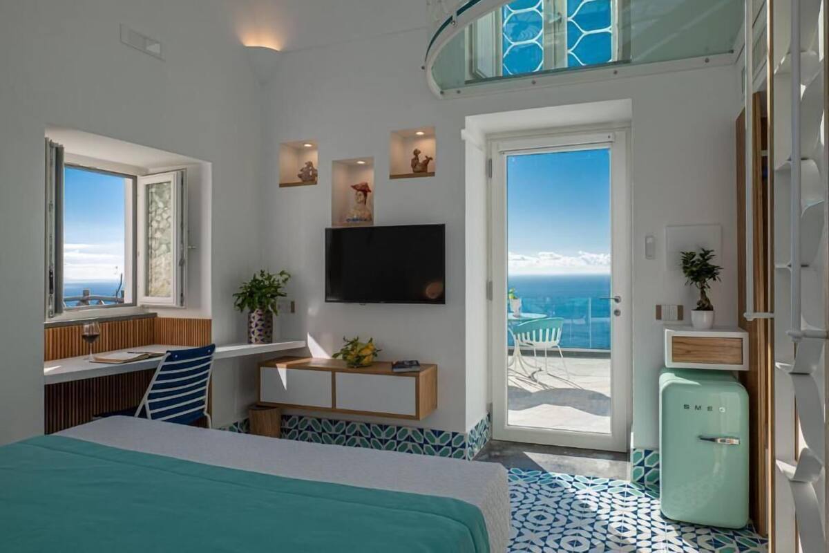 Deluxe Double Room, Balcony, Sea View
