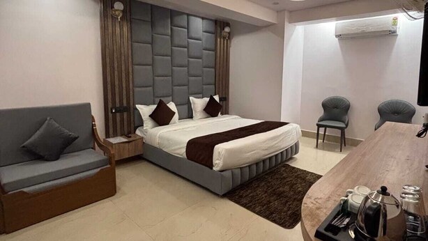Ropa de cama de alta calidad, colchones Select Comfort y escritorio 