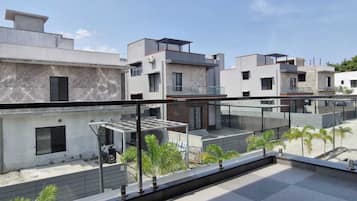 Deluxe Double Room, Balcony, Sea View | Property grounds