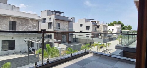 Villa Riviera