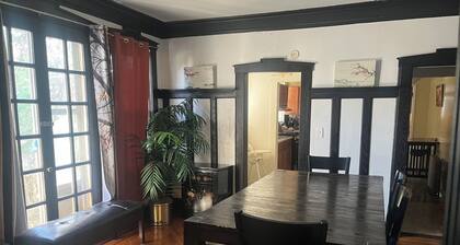 Fabulous 5-bedroom apartment with AC in East Orange