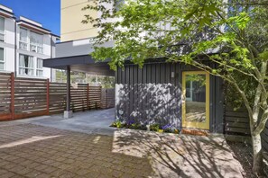 Exterior - Walk to Light Rail, Stylish Retreat w/Parking + AC (Seattle)