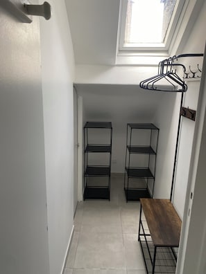 Interior - A fully equipped and functional apartment right in the heart of Arnage (Arnage)
