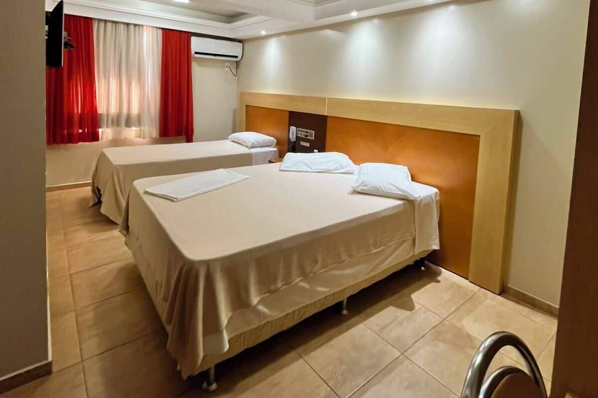 Habitación Deluxe con 1 cama matrimonial o 2 individuales, vista al jardín | Escritorio, espacio para trabajar con laptop y wifi gratis