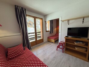 Room - Risoul • T2 4 pers • Piscine et sauna • proche pistes (Risoul)