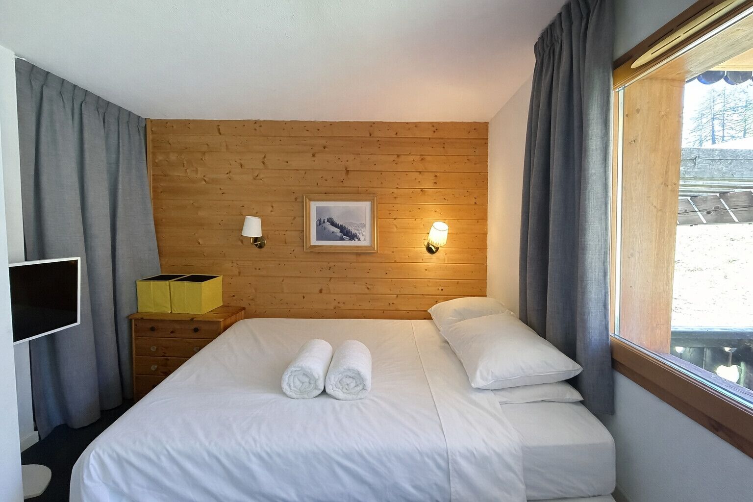 2 slaapkamers, reisbedje, wifi