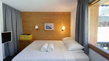 2 slaapkamers, reisbedje, wifi