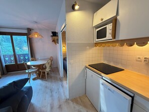 Interior - Risoul T2 4-6 pers - Balcon piscine sauna (Risoul)