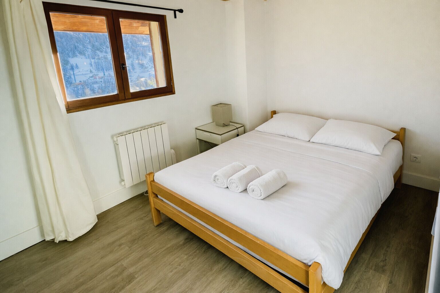 Travel crib, WiFi
