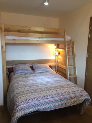 Room - Risoul • T2 5 pers • Piscine et sauna • Skis aux pieds (Risoul)