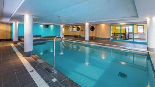 Piscine couverte