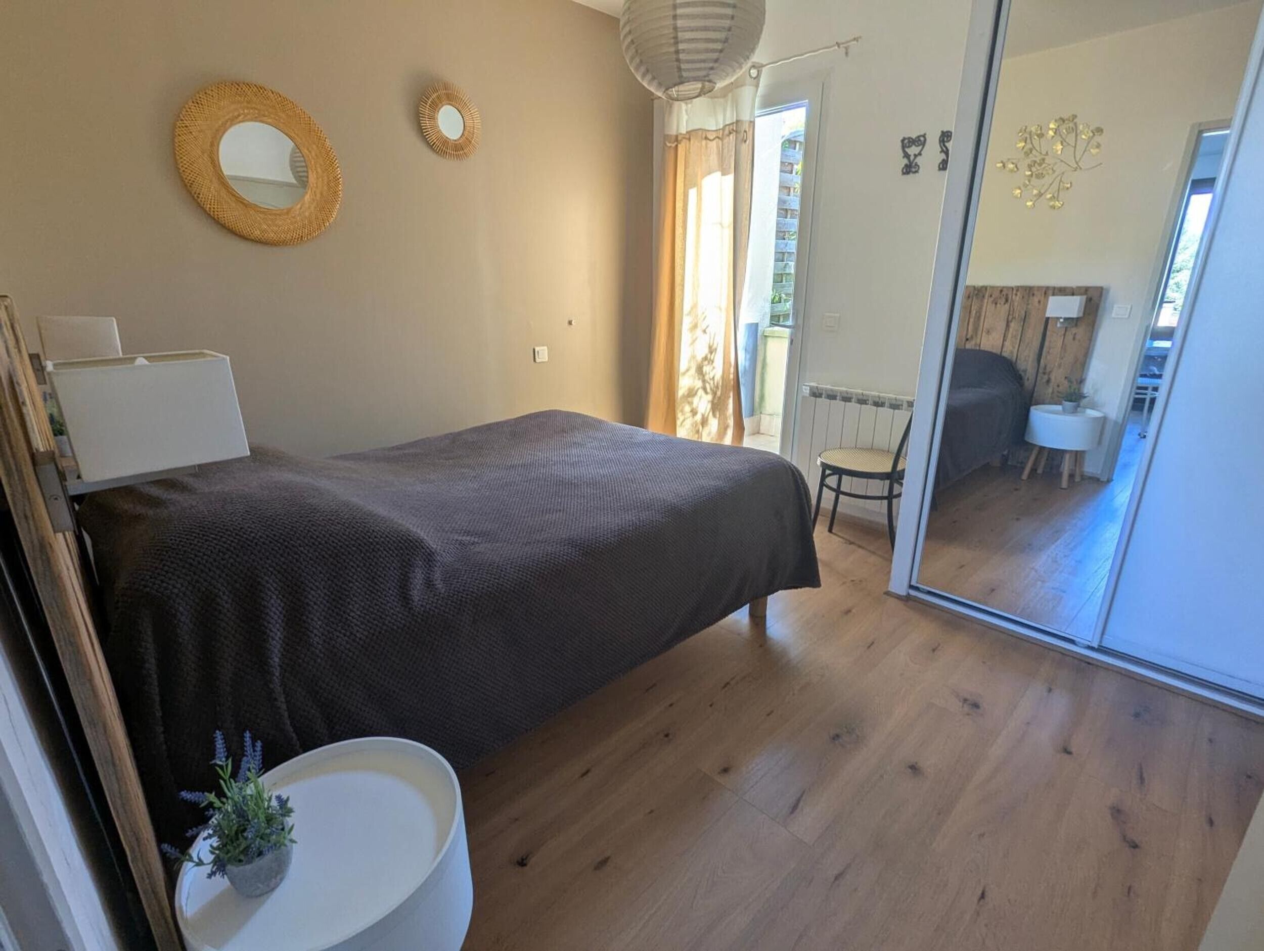 1 chambre, fer et planche à repasser, Wi-Fi, draps fournis