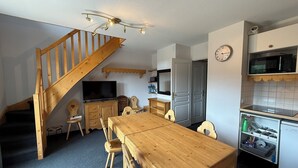 Dining - Risoul - Grand T4 duplex  8 pers • Vue montagne (Risoul 1850)
