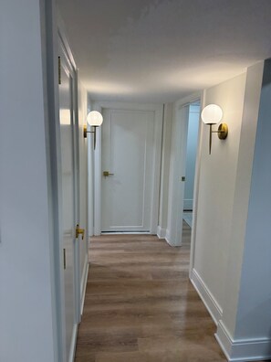 Interior - Luxury Detroit Retreat , Gated Parking , EV Charger , Sleeps 8 (Detroit)
