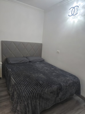 1 bedroom, WiFi, bed sheets - Vacation Apartment 'Tmg Green Park Arena' with Shared Pool, Wi-Fi and Air Conditioning (San Miguel)