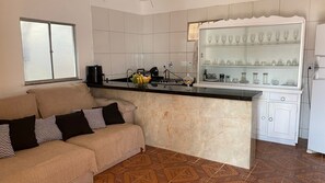 Interior - House with pool and leisure area, 12 minutes from the beach! - Swimming pool and private garage (Porto Seguro)
