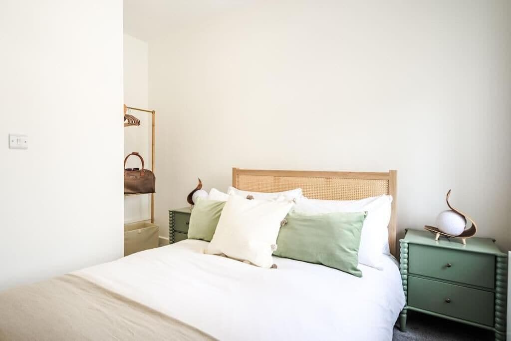 Apartment | Iron/ironing board, WiFi (free)