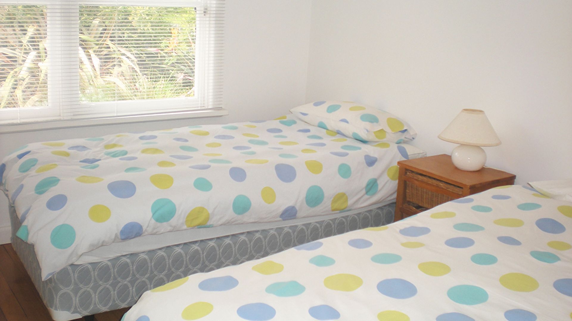 4 bedrooms, iron/ironing board