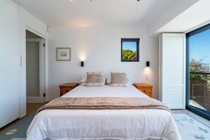 Room - Modern Sea Facing cottage in charming St James, Cape Town (Cape Town)