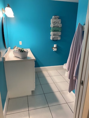 Bathroom - 3-bedroom section of home in the country with amazing privacy (Rothsay)