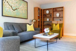 Living area - Elektra 501 (Seattle)