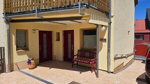 Exterior detail - Apartment "Haus Marlis" with Private Garden and Wi-Fi (Friedrichroda)