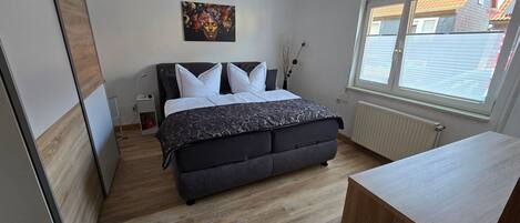 2 chambres, fer et planche à repasser, Wi-Fi, literie fournie