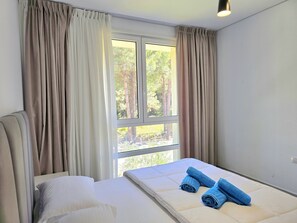 2 habitaciones, tabla de planchar con plancha y wifi gratis 