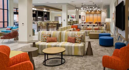 Hilton Garden Inn Fresno