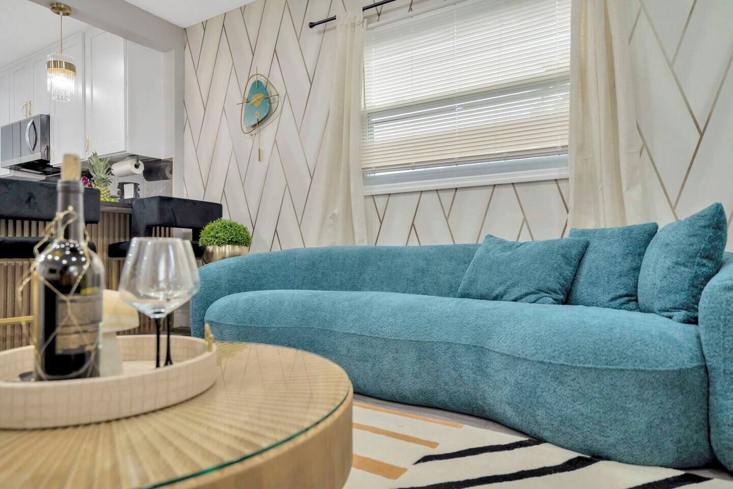 Smart TV y chimenea 