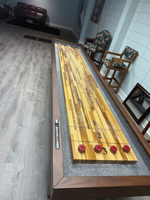 Games room - THE SUITE ESCAPE (Galveston)