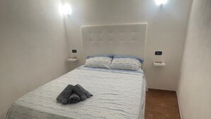 1 makuuhuone, vauvan matkasänky, Wi-Fi, vuodevaatteet