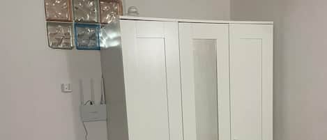 1 bedroom, travel crib, WiFi, bed sheets