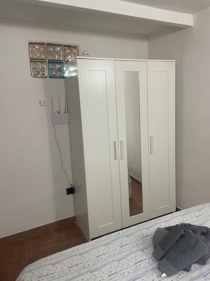 Room - Vintage vacation Home: Massafra 1 (massafra)