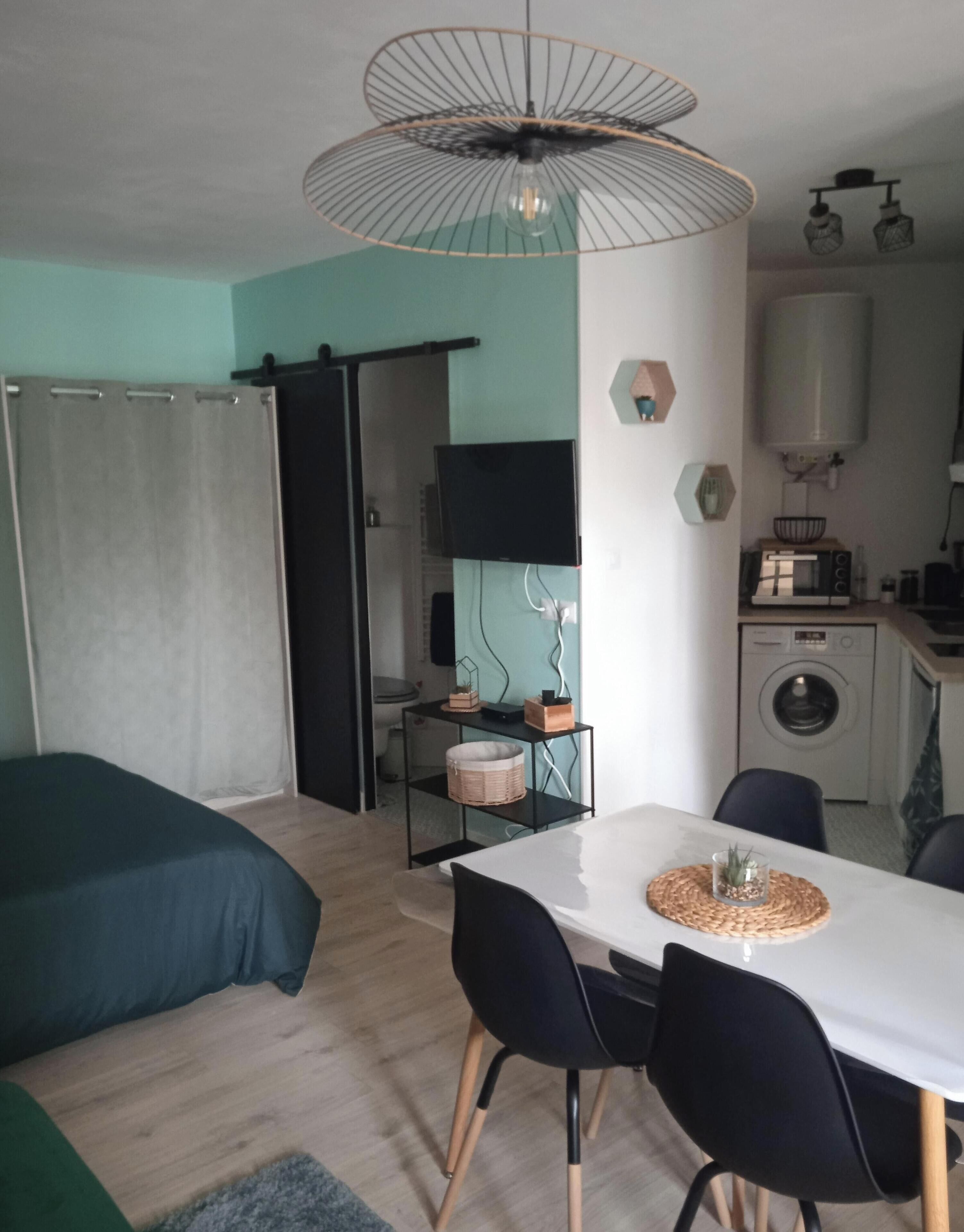 1 bedroom, iron/ironing board, Internet, bed sheets