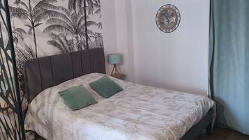 1 bedroom, iron/ironing board, Internet, bed sheets